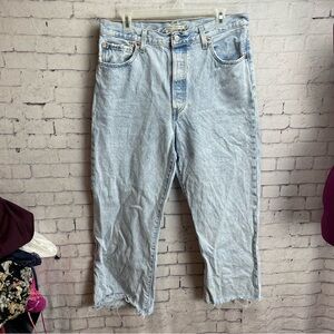 Levi’s premium ribcage straight ankle - CROPPED - size 32